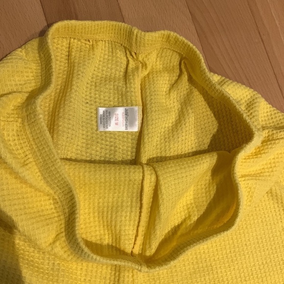 ✏️🆓 w $30+ purch 1 Yellow & 1 White Ribbed thermal underwear - size M - Picture 5 of 16